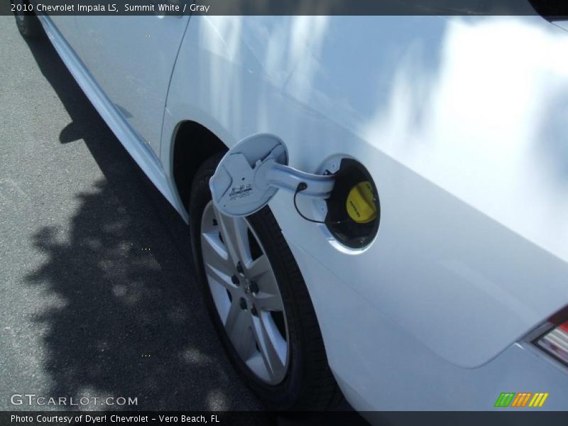 Summit White / Gray 2010 Chevrolet Impala LS