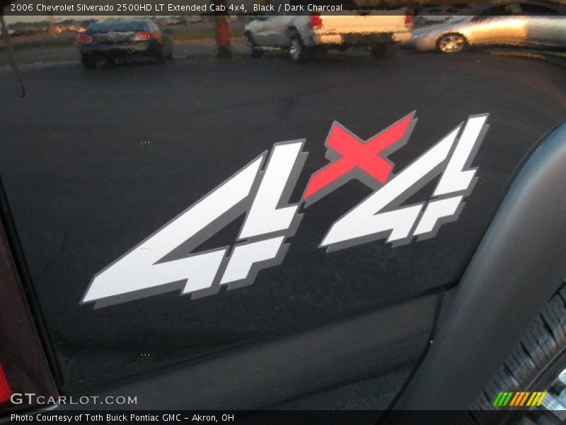 Black / Dark Charcoal 2006 Chevrolet Silverado 2500HD LT Extended Cab 4x4