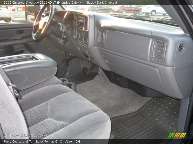 Black / Dark Charcoal 2006 Chevrolet Silverado 2500HD LT Extended Cab 4x4