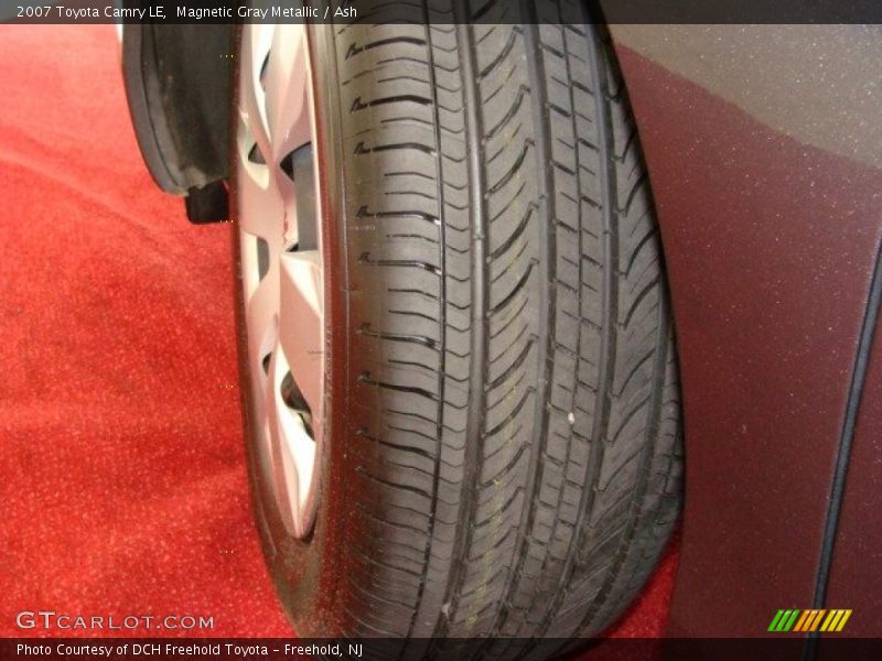 Magnetic Gray Metallic / Ash 2007 Toyota Camry LE