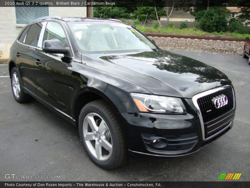 Brilliant Black / Cardamom Beige 2010 Audi Q5 3.2 quattro