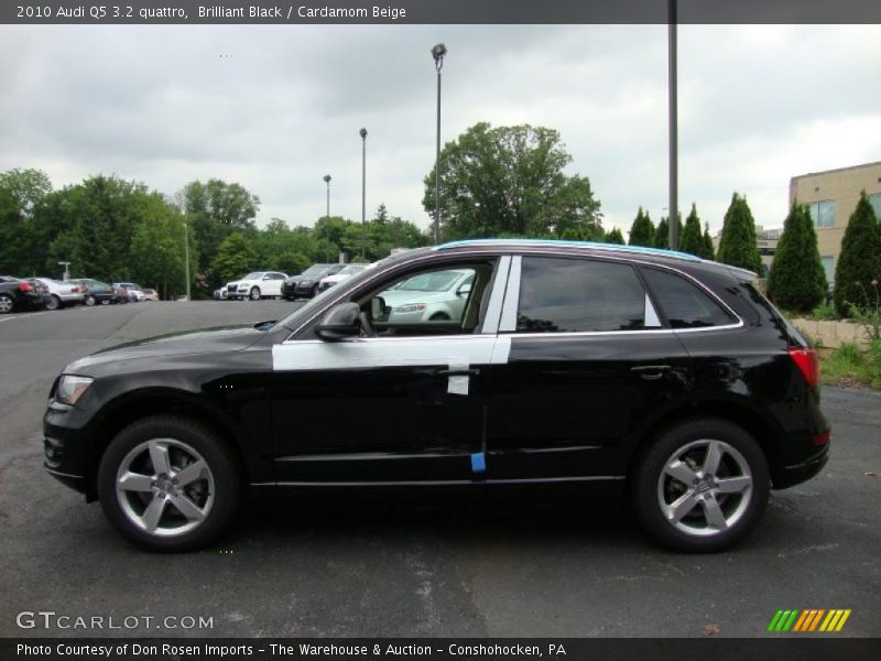 Brilliant Black / Cardamom Beige 2010 Audi Q5 3.2 quattro