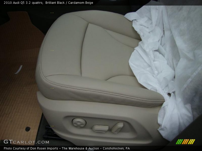 Brilliant Black / Cardamom Beige 2010 Audi Q5 3.2 quattro