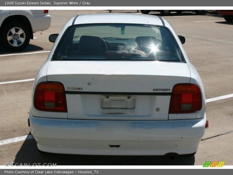 Superior White / Gray 1998 Suzuki Esteem Sedan