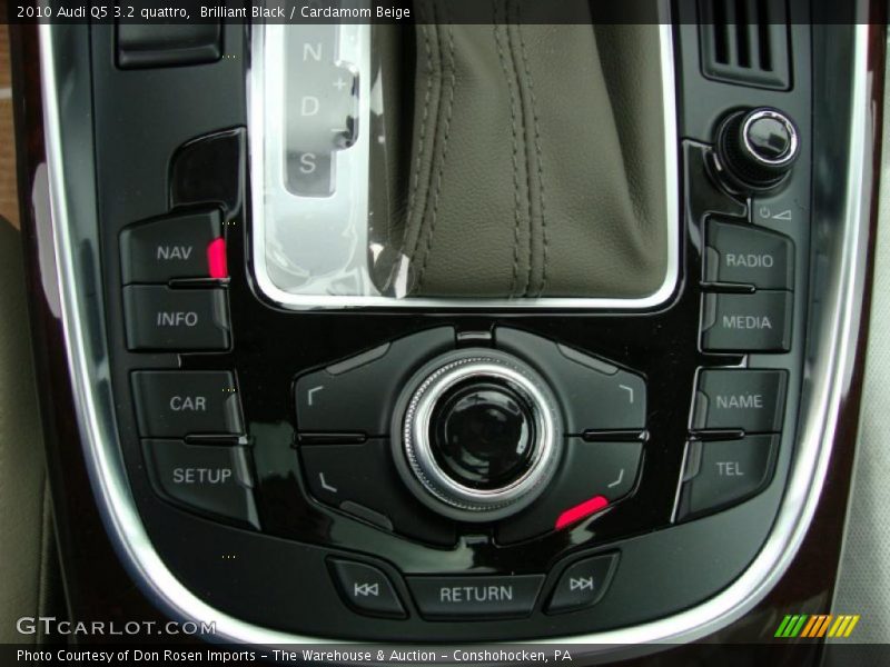 Brilliant Black / Cardamom Beige 2010 Audi Q5 3.2 quattro