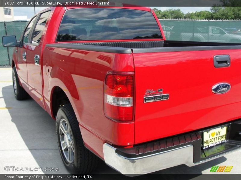 Bright Red / Medium Flint 2007 Ford F150 XLT SuperCrew