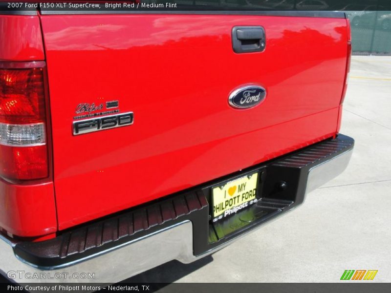 Bright Red / Medium Flint 2007 Ford F150 XLT SuperCrew