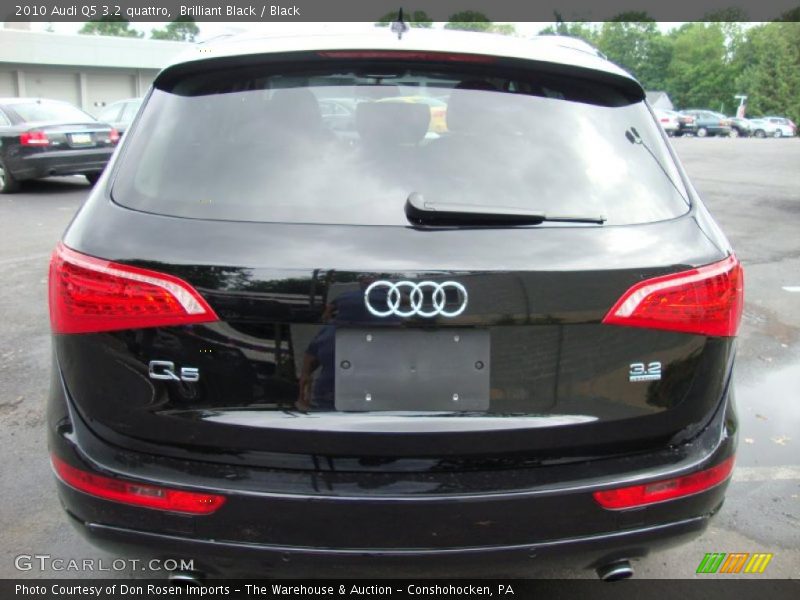 Brilliant Black / Black 2010 Audi Q5 3.2 quattro