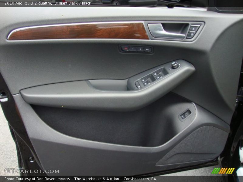Brilliant Black / Black 2010 Audi Q5 3.2 quattro