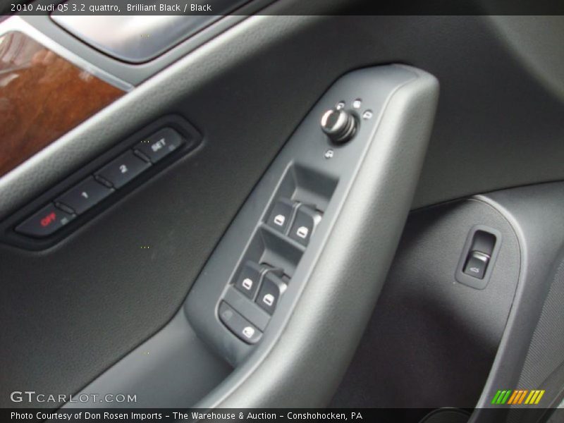 Brilliant Black / Black 2010 Audi Q5 3.2 quattro