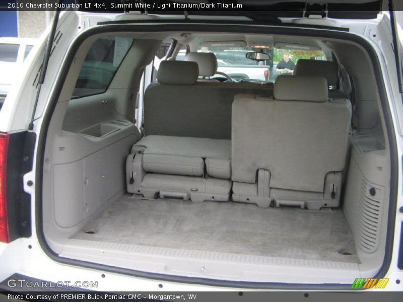 Summit White / Light Titanium/Dark Titanium 2010 Chevrolet Suburban LT 4x4