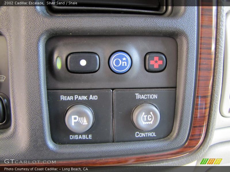Silver Sand / Shale 2002 Cadillac Escalade