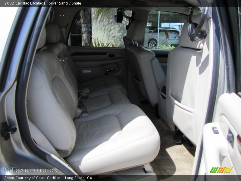 Silver Sand / Shale 2002 Cadillac Escalade
