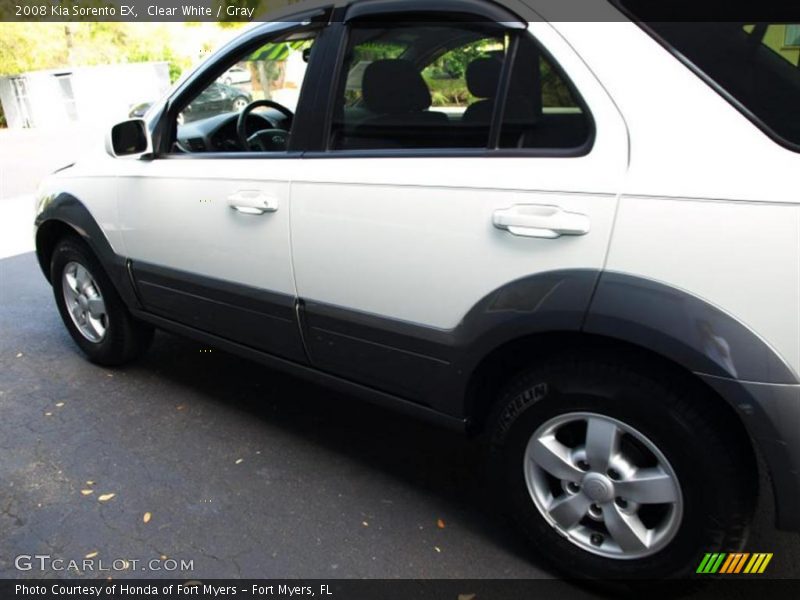 Clear White / Gray 2008 Kia Sorento EX