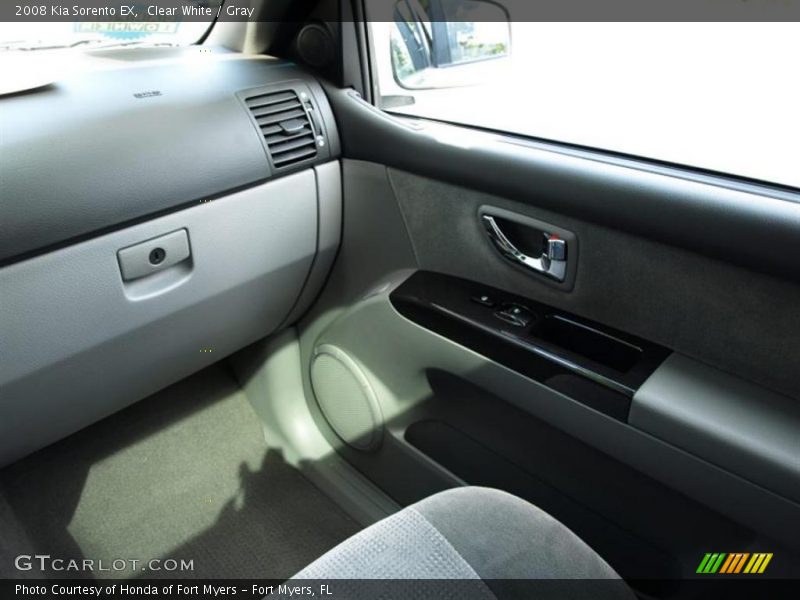 Clear White / Gray 2008 Kia Sorento EX