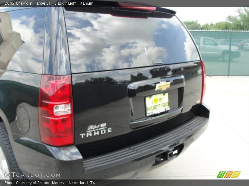 Black / Light Titanium 2009 Chevrolet Tahoe LT