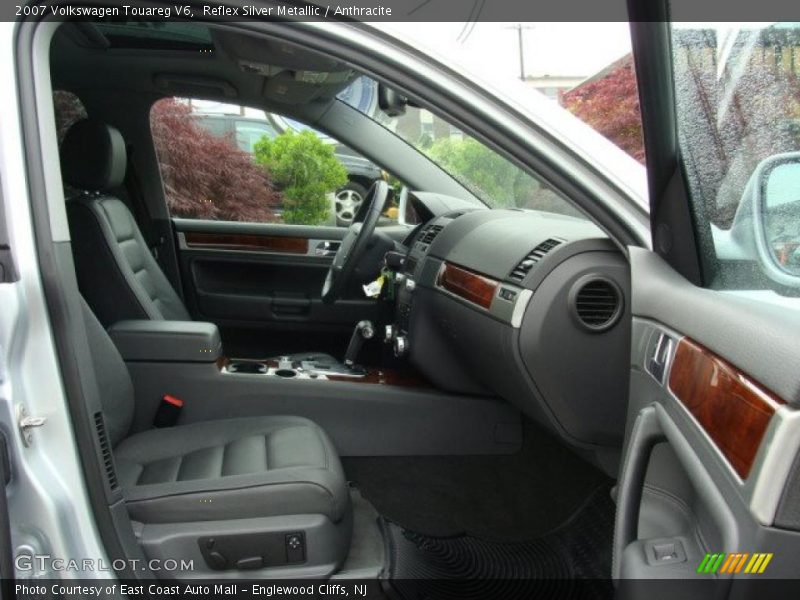 Reflex Silver Metallic / Anthracite 2007 Volkswagen Touareg V6