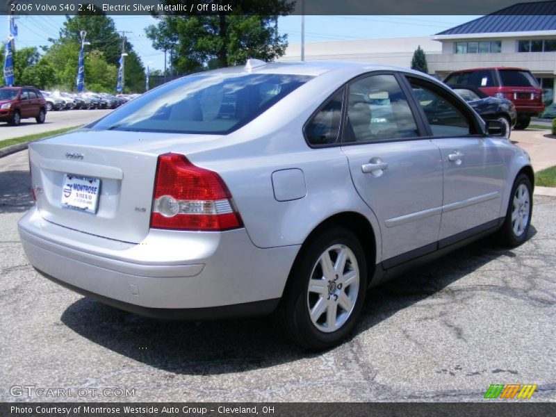 Electric Silver Metallic / Off Black 2006 Volvo S40 2.4i