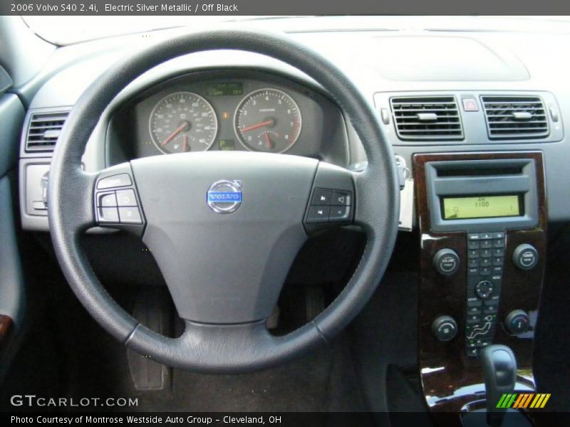 Electric Silver Metallic / Off Black 2006 Volvo S40 2.4i