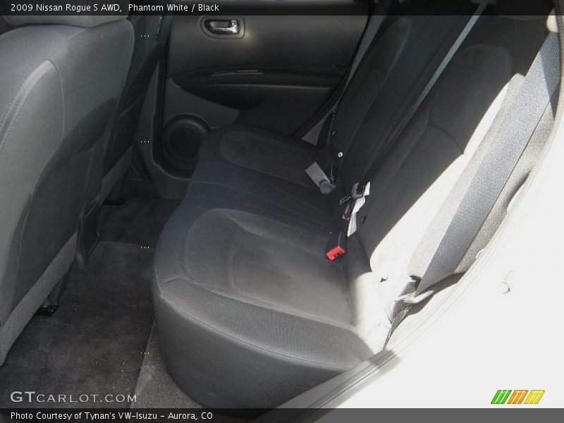 Phantom White / Black 2009 Nissan Rogue S AWD
