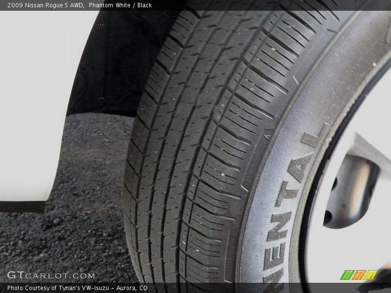 Phantom White / Black 2009 Nissan Rogue S AWD