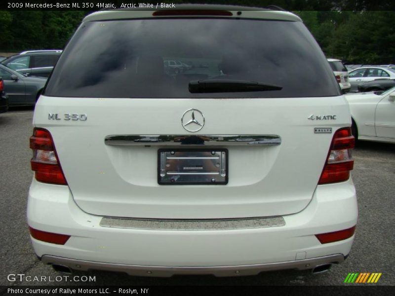 Arctic White / Black 2009 Mercedes-Benz ML 350 4Matic