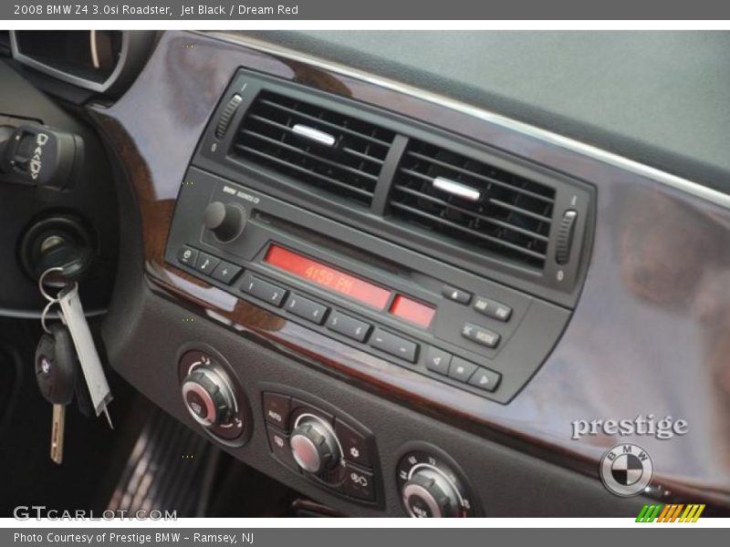 Jet Black / Dream Red 2008 BMW Z4 3.0si Roadster