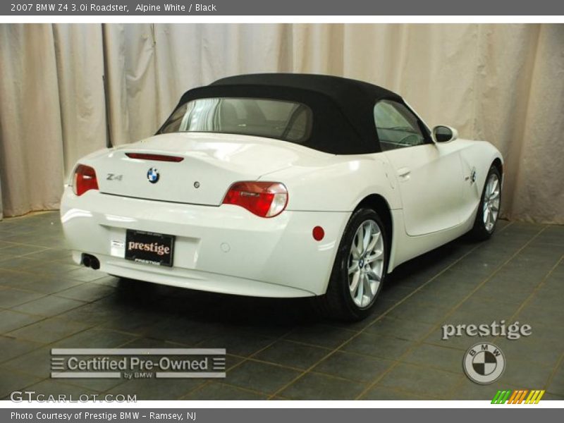 Alpine White / Black 2007 BMW Z4 3.0i Roadster
