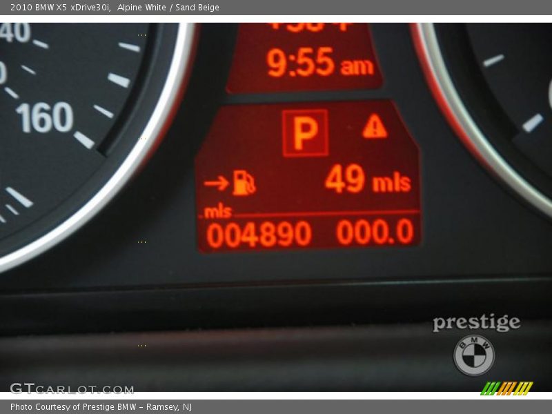 Alpine White / Sand Beige 2010 BMW X5 xDrive30i