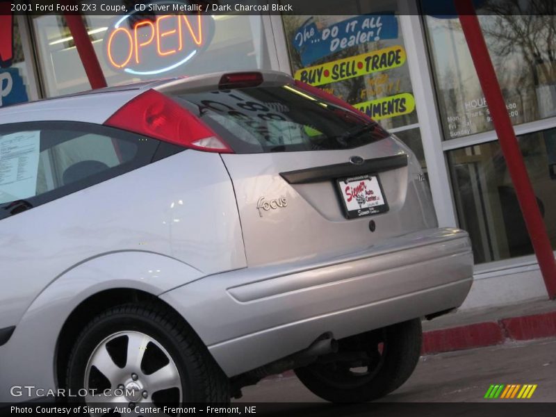 CD Silver Metallic / Dark Charcoal Black 2001 Ford Focus ZX3 Coupe