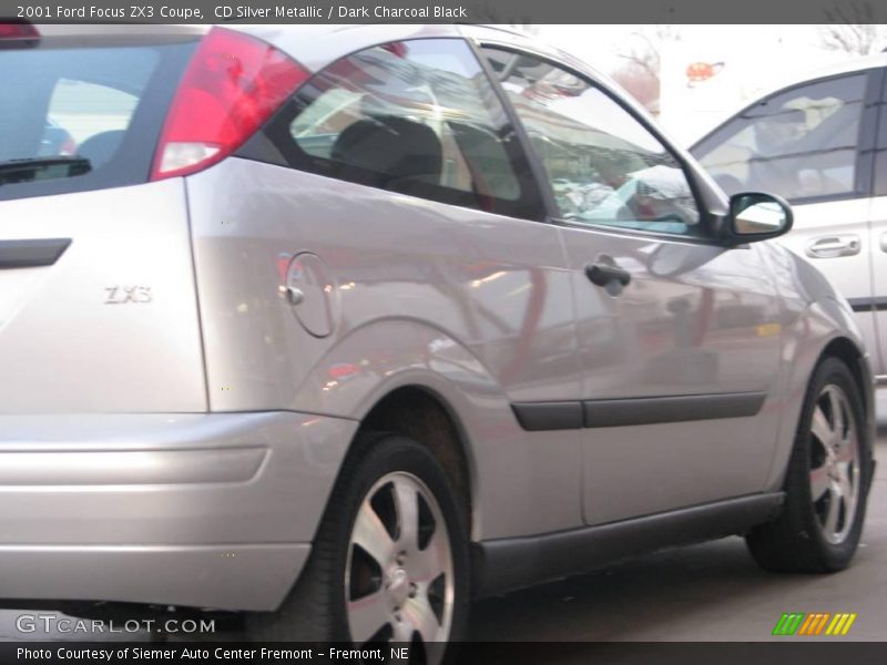 CD Silver Metallic / Dark Charcoal Black 2001 Ford Focus ZX3 Coupe
