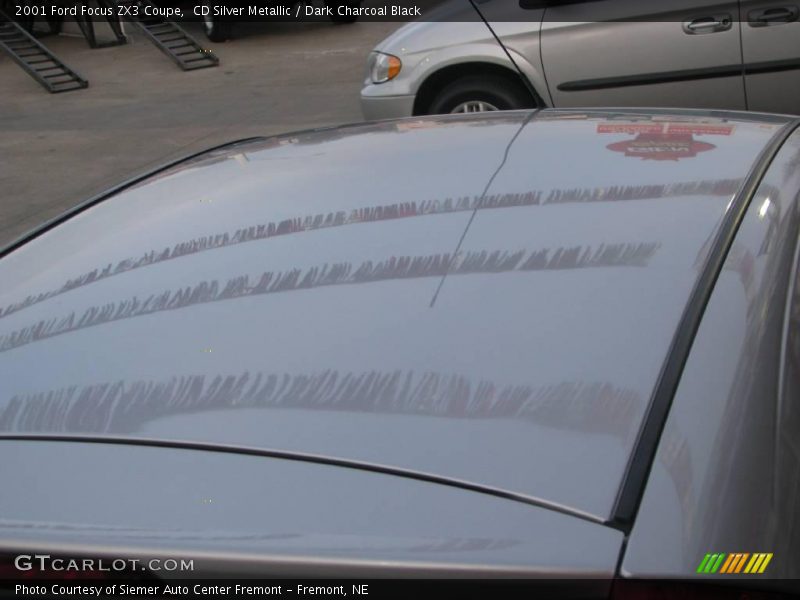 CD Silver Metallic / Dark Charcoal Black 2001 Ford Focus ZX3 Coupe