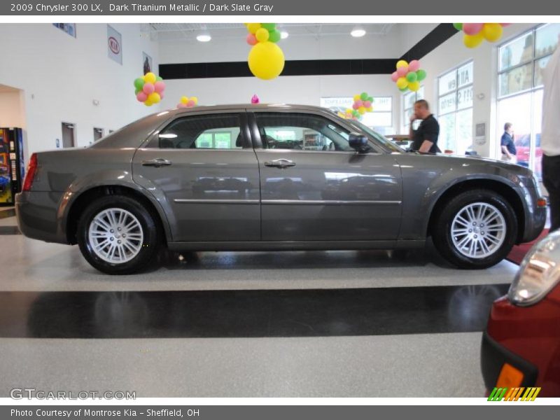 Dark Titanium Metallic / Dark Slate Gray 2009 Chrysler 300 LX