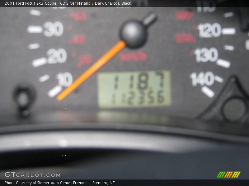 CD Silver Metallic / Dark Charcoal Black 2001 Ford Focus ZX3 Coupe