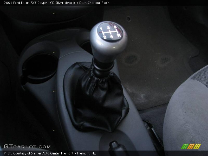 CD Silver Metallic / Dark Charcoal Black 2001 Ford Focus ZX3 Coupe