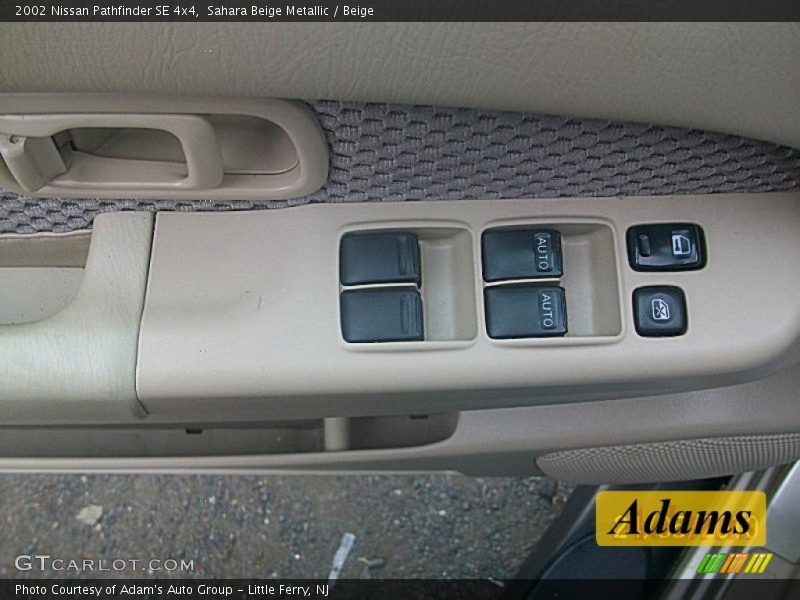 Sahara Beige Metallic / Beige 2002 Nissan Pathfinder SE 4x4