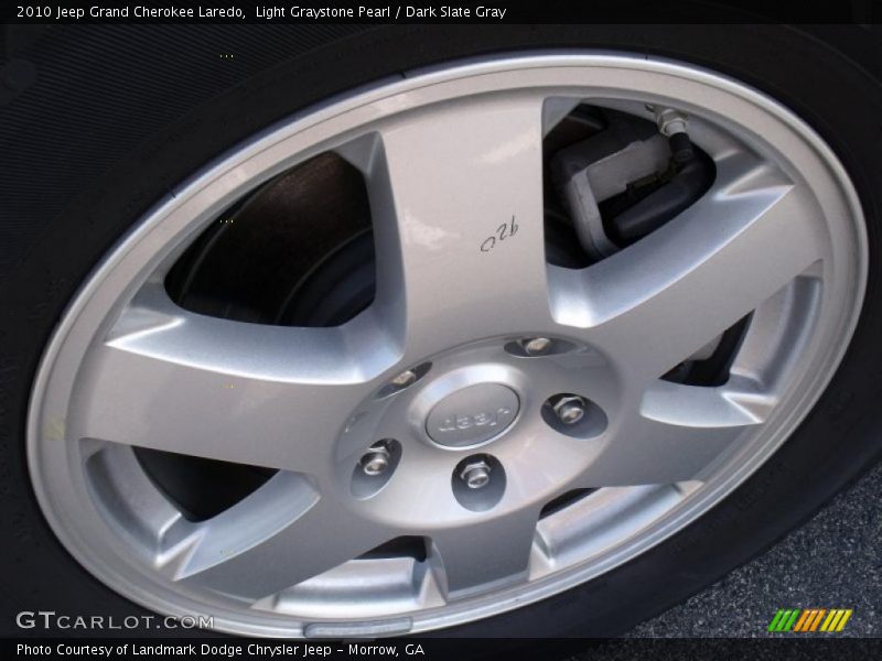 Light Graystone Pearl / Dark Slate Gray 2010 Jeep Grand Cherokee Laredo