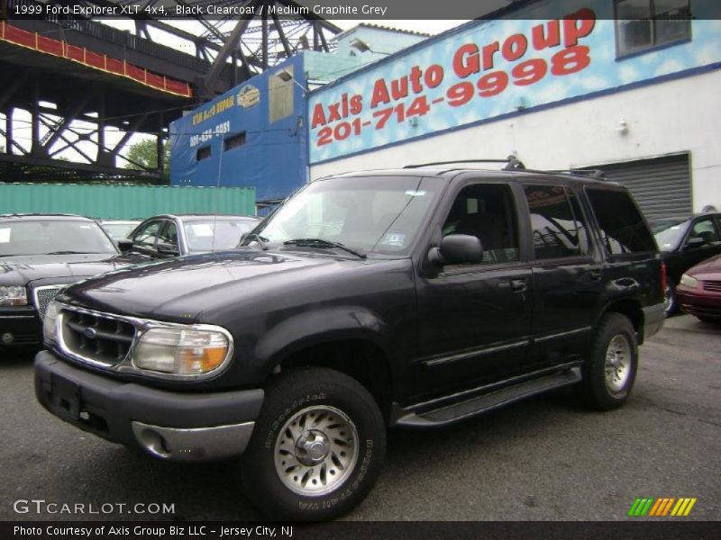 Black Clearcoat / Medium Graphite Grey 1999 Ford Explorer XLT 4x4