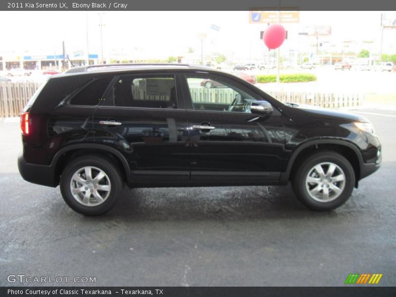 Ebony Black / Gray 2011 Kia Sorento LX