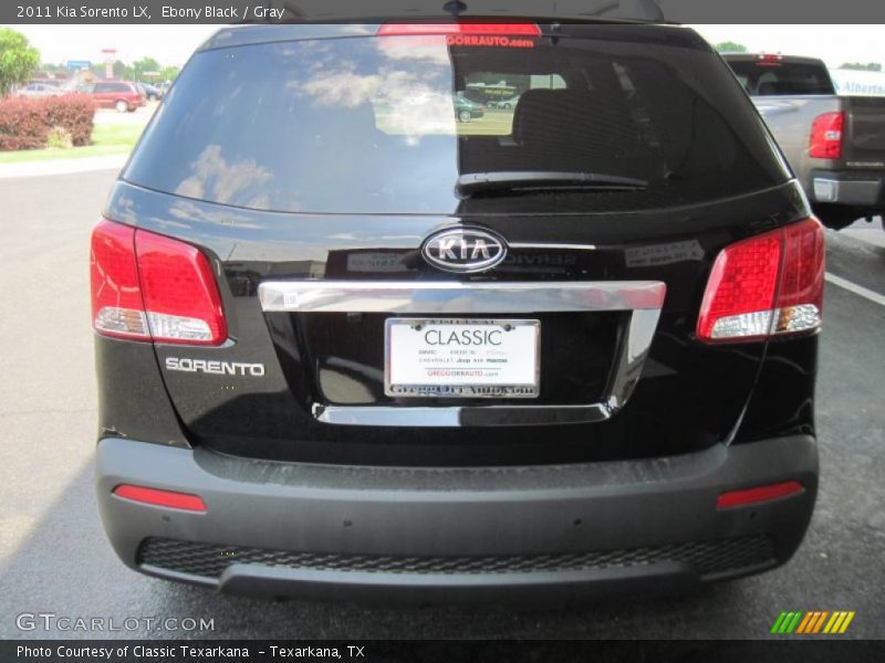 Ebony Black / Gray 2011 Kia Sorento LX