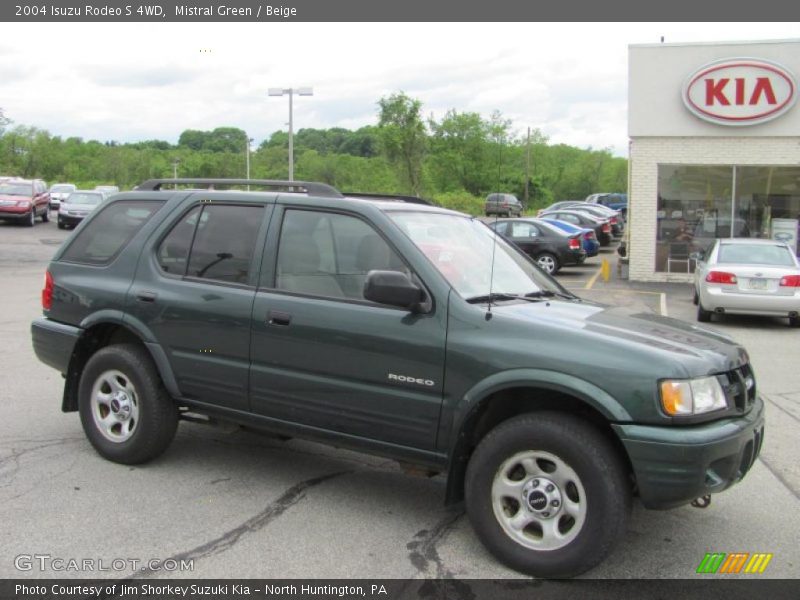 Mistral Green / Beige 2004 Isuzu Rodeo S 4WD