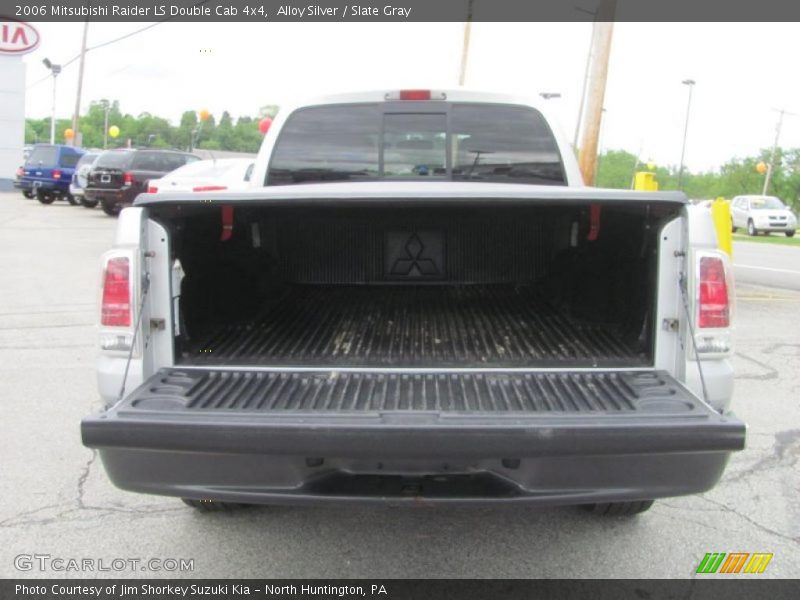 Alloy Silver / Slate Gray 2006 Mitsubishi Raider LS Double Cab 4x4