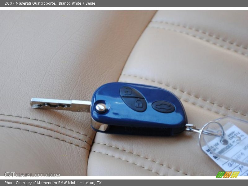 Bianco White / Beige 2007 Maserati Quattroporte