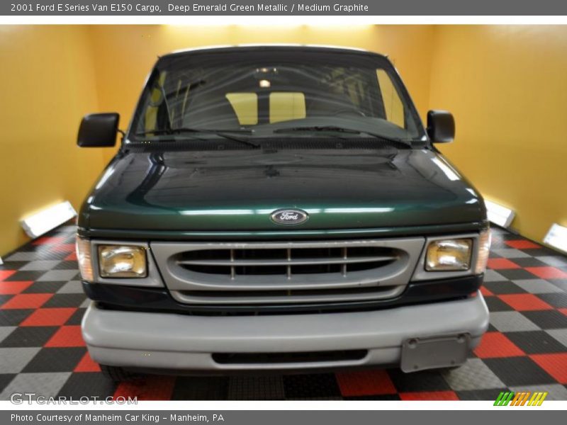 Deep Emerald Green Metallic / Medium Graphite 2001 Ford E Series Van E150 Cargo