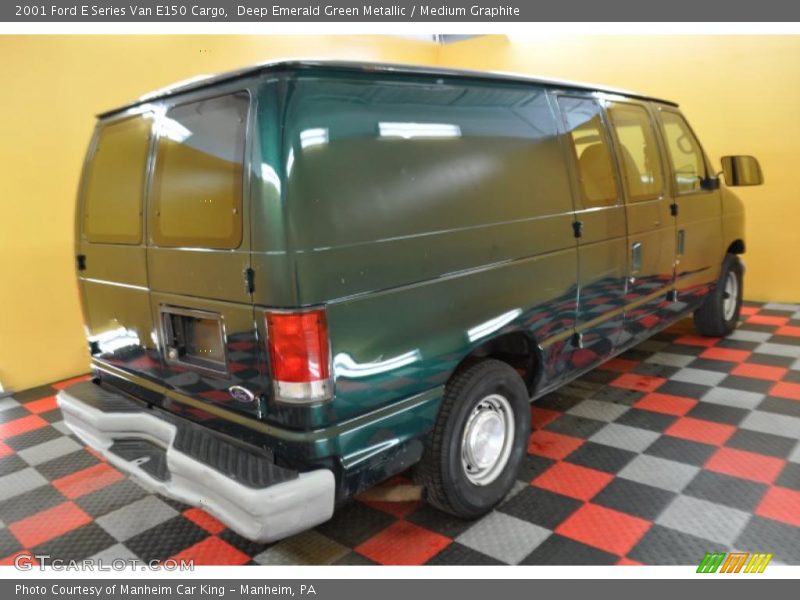 Deep Emerald Green Metallic / Medium Graphite 2001 Ford E Series Van E150 Cargo