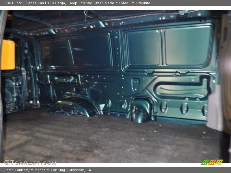 Deep Emerald Green Metallic / Medium Graphite 2001 Ford E Series Van E150 Cargo