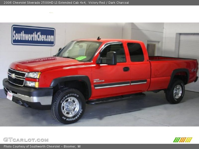 Victory Red / Dark Charcoal 2006 Chevrolet Silverado 2500HD LS Extended Cab 4x4
