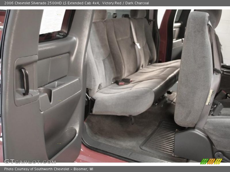 Victory Red / Dark Charcoal 2006 Chevrolet Silverado 2500HD LS Extended Cab 4x4