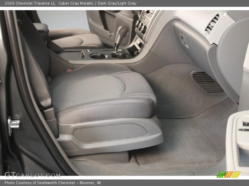 Cyber Gray Metallic / Dark Gray/Light Gray 2009 Chevrolet Traverse LS
