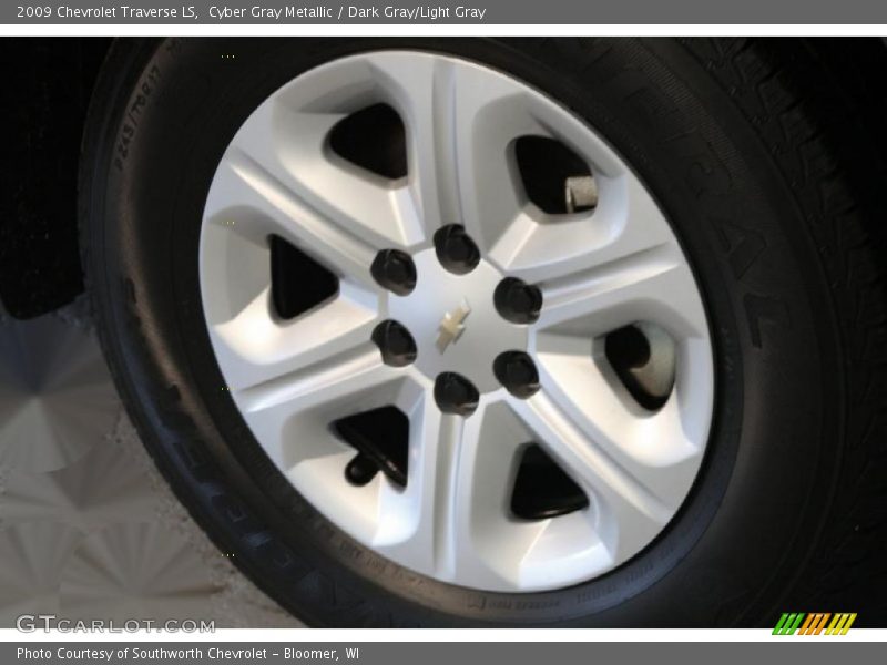 Cyber Gray Metallic / Dark Gray/Light Gray 2009 Chevrolet Traverse LS